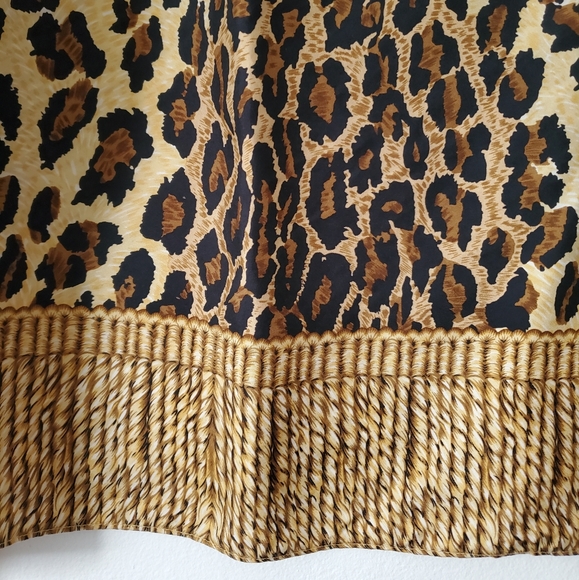 Leopard Scarf - Picture 4 of 6